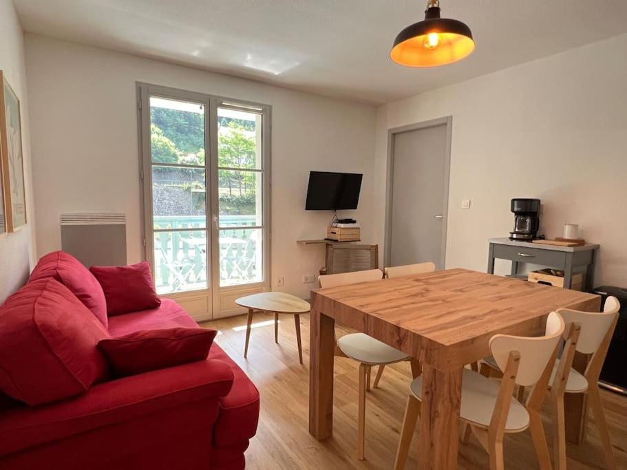 T3 Centre Ville Avec Parking, Balcon Et Wifi. 5P. Каутерец Екстериор снимка