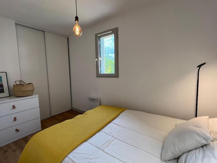 T3 Centre Ville Avec Parking, Balcon Et Wifi. 5P. Каутерец Екстериор снимка